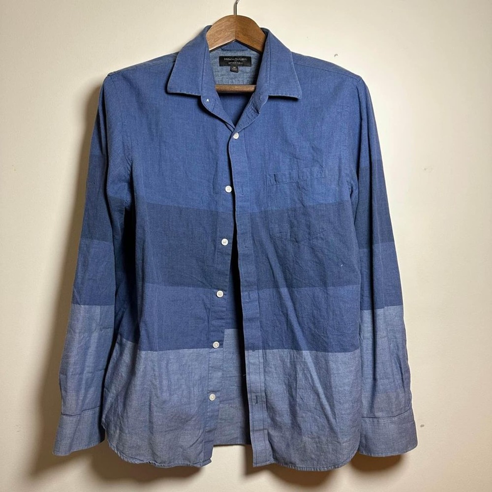Banana Republic Blue Color Block Men’s Button-Up - M (Slim Fit)